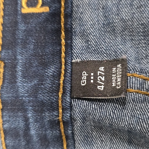 GAP- Premium Skinny Dark Wash Jeans. Size 4 - Picture 5 of 7